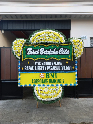Papan Bunga Duka di Batu Kuwung